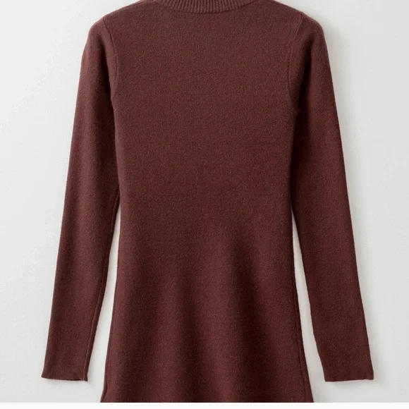 Elegant Brown Long-Sleeve Dress - Picture 5 of 6